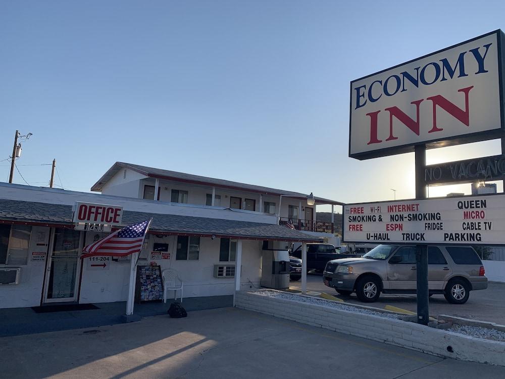 Economy Inn photo 4