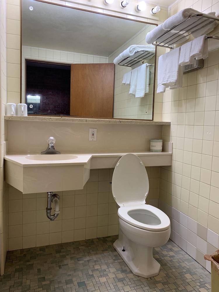 Lincoln Lodge photo 19