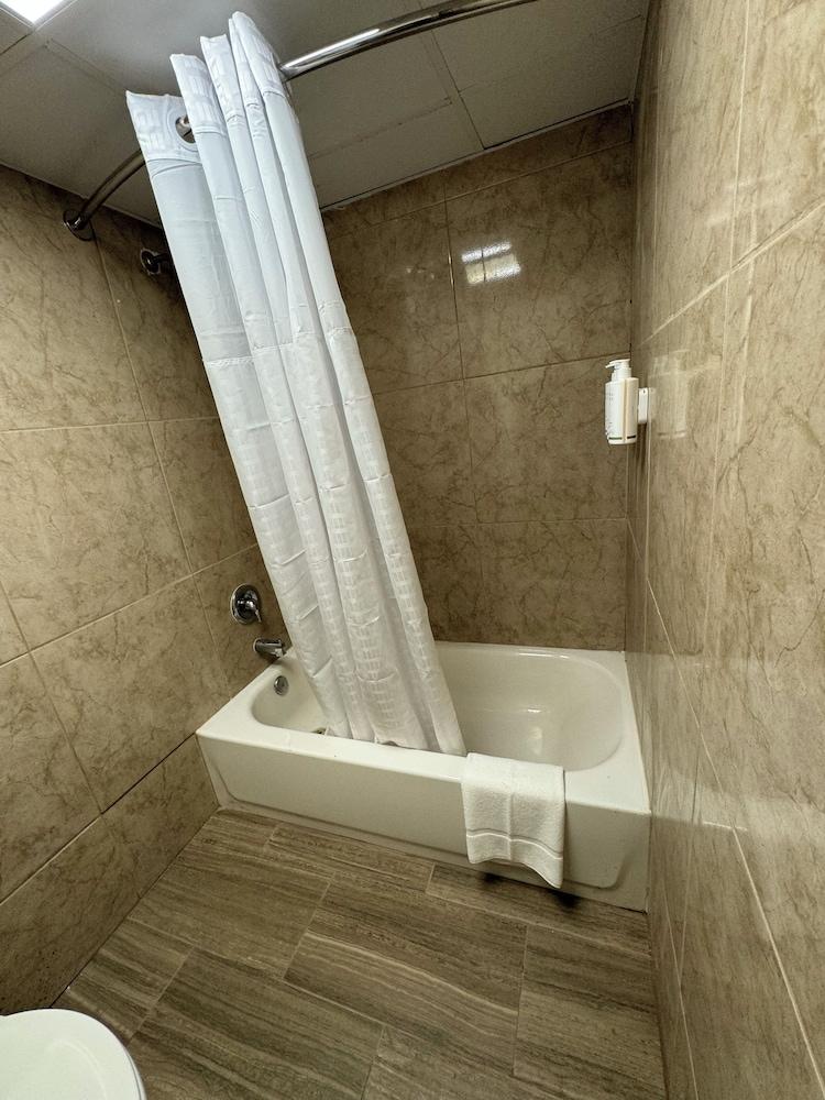 Super 8 by Wyndham Corpus Christi Airport photo 10