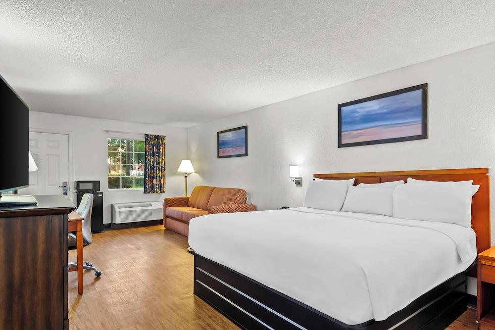 Homestay Inn & Suites photo 13