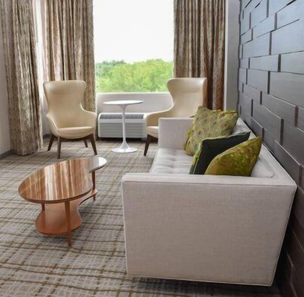 The Fredonia Hotel and Convention Center photo 22
