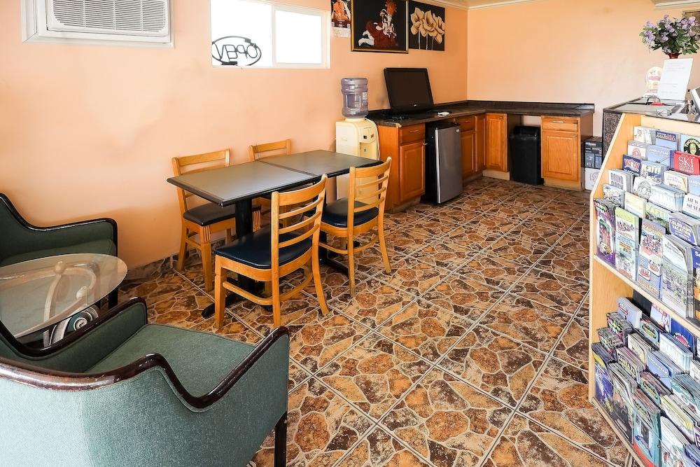 Route 66 Inn photo 3