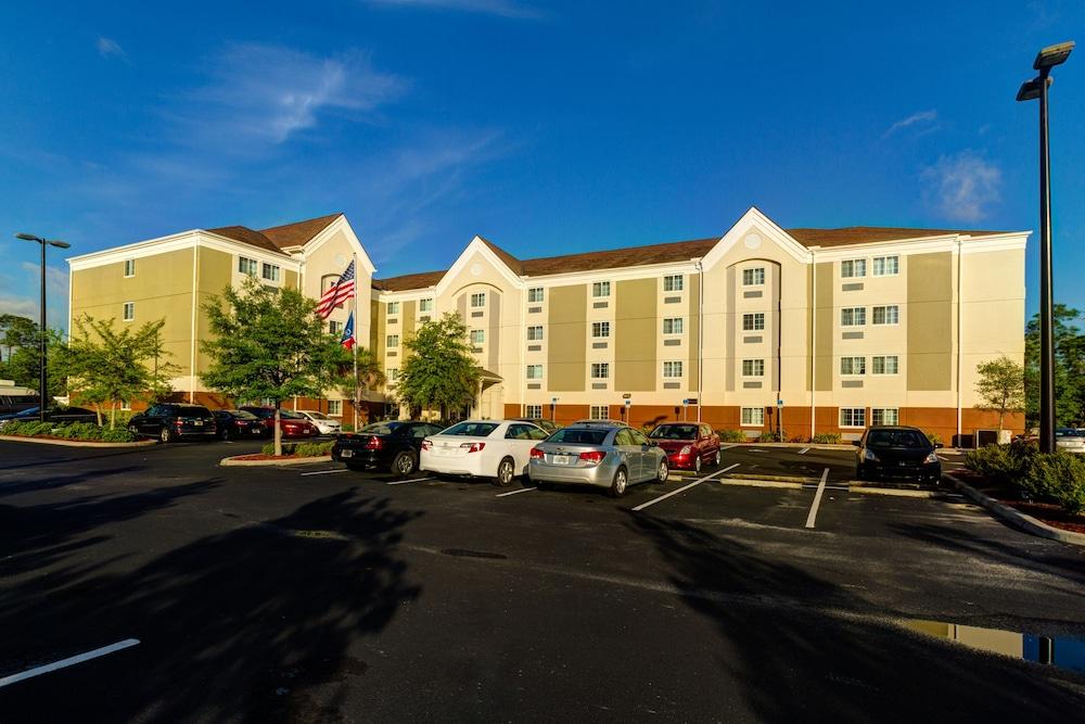 Candlewood Suites Ft Myers I-75 by IHG photo 37