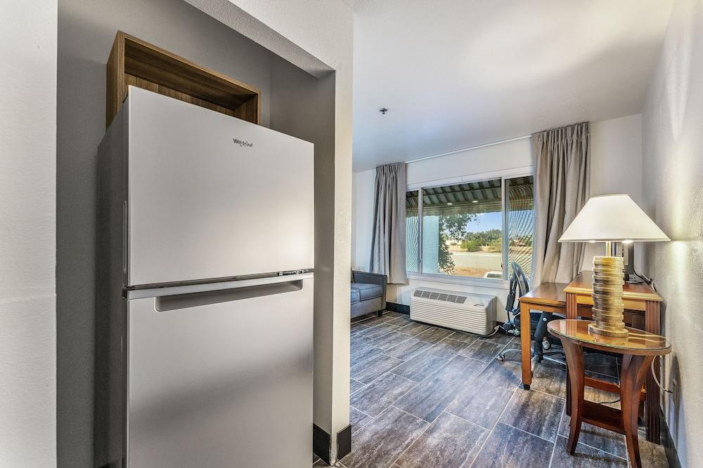 Metro Tempe Extended Stay photo 44