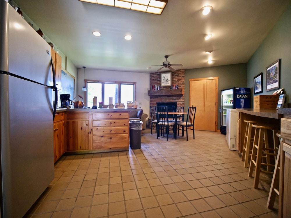 Whaleback Inn photo 23