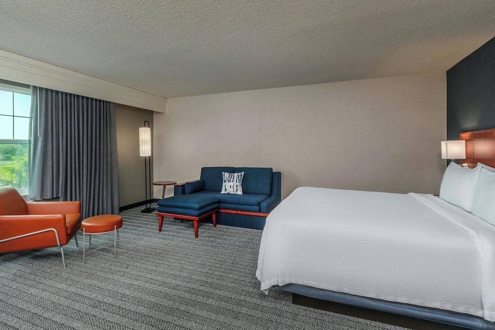 Courtyard by Marriott Hadley Amherst photo 8