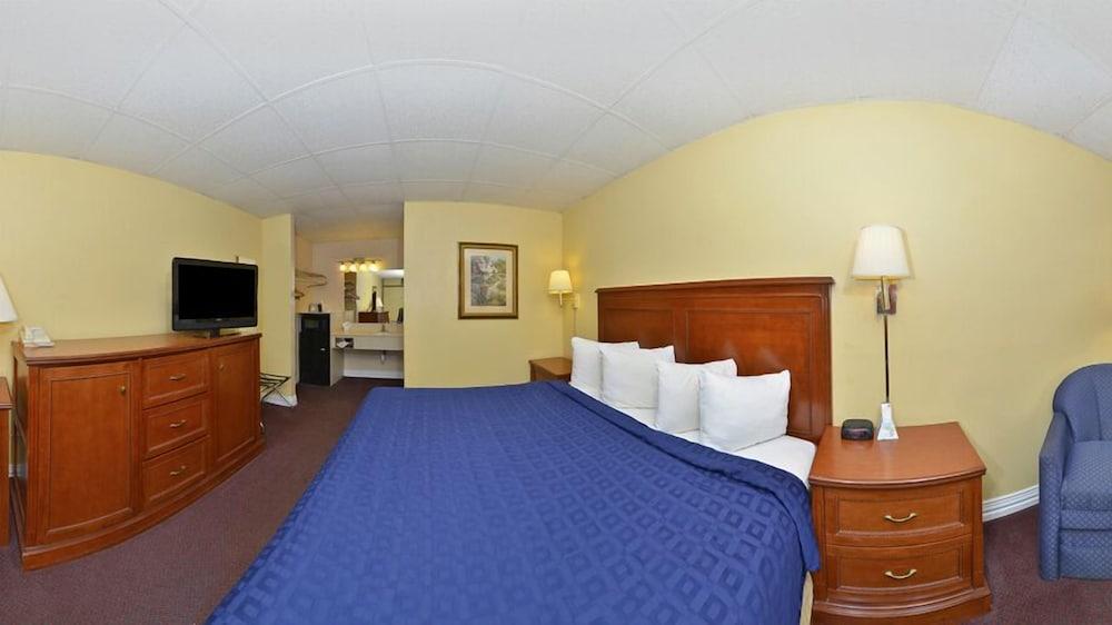 Americas Best Value Inn Hillsboro photo 6