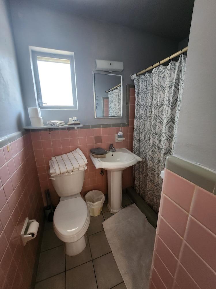 Silver Sands Motel photo 60