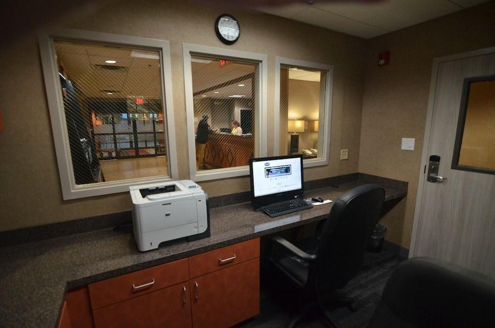 Hampton Inn Ft Payne photo 10