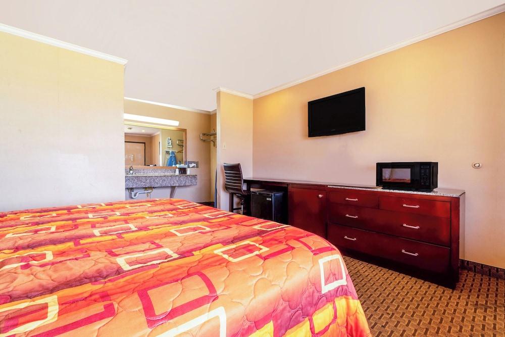 River Valley Motor Inn photo 5