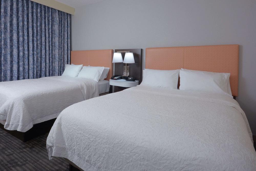 Hampton Inn & Suites Greenville/Spartanburg I-85, SC photo 11