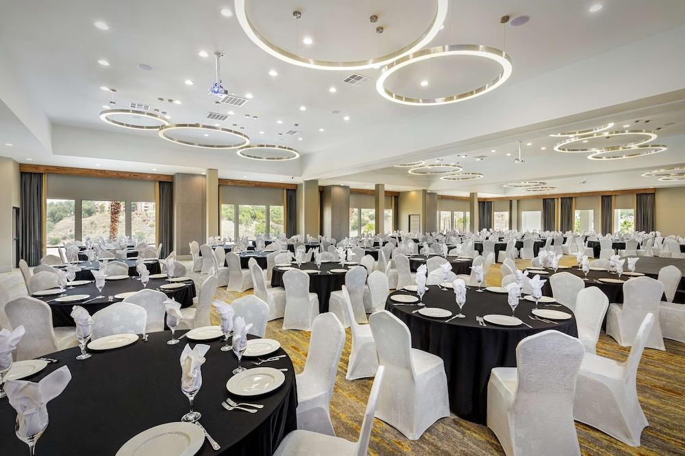 DoubleTree by Hilton Pomona photo 41
