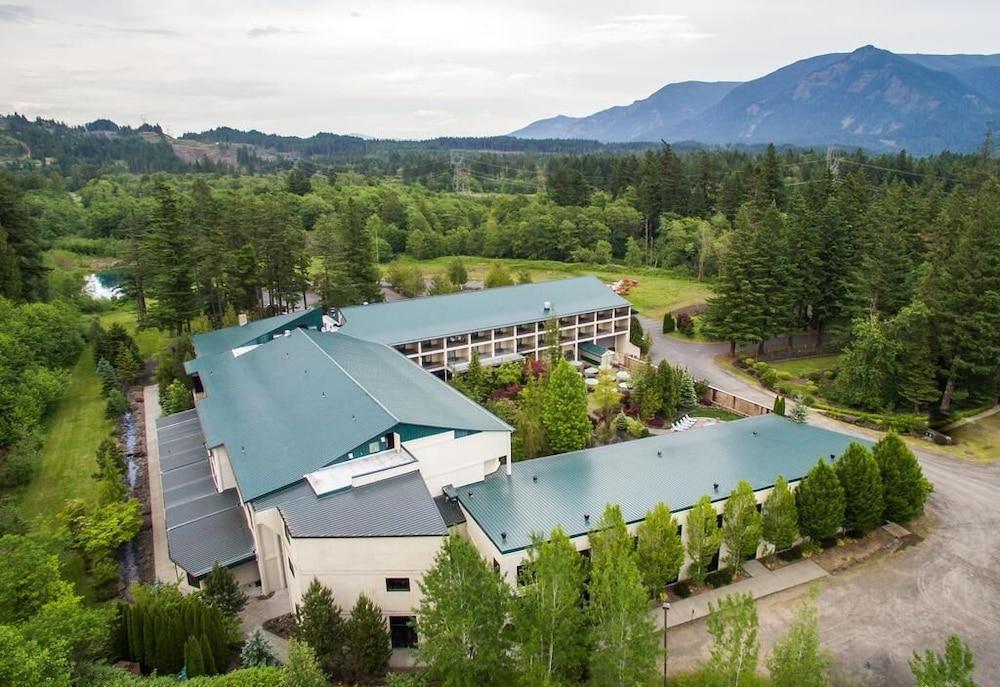 Bonneville Hot Springs Resort & Spa photo 13