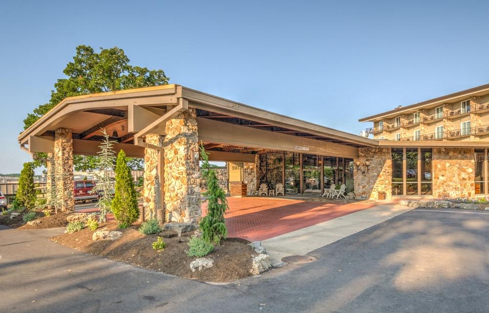 Lodge Of Four Seasons Golf Resort, Marina & Spa photo 35
