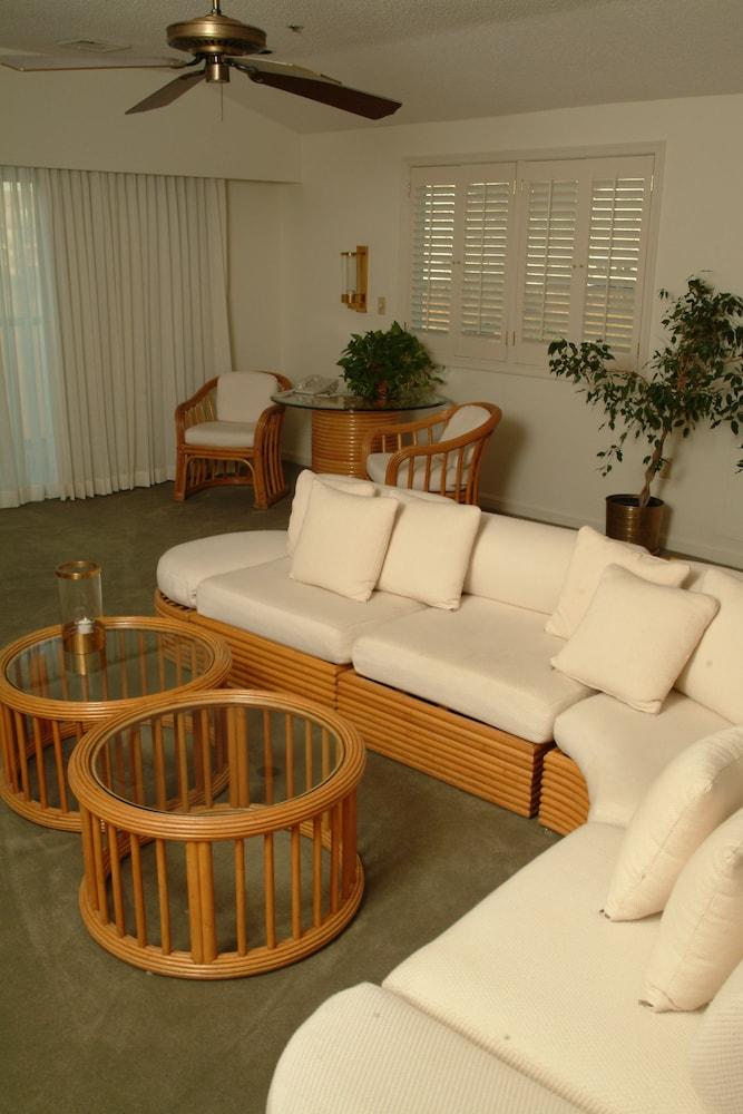 Lighthouse Club Hotel photo 29