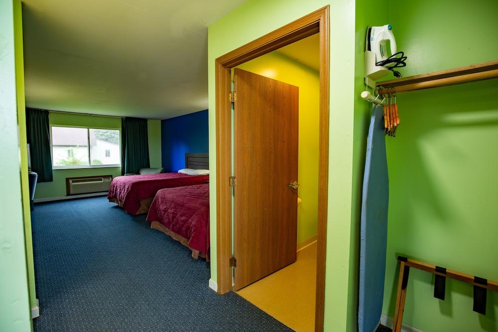Budget Host Inn photo 11