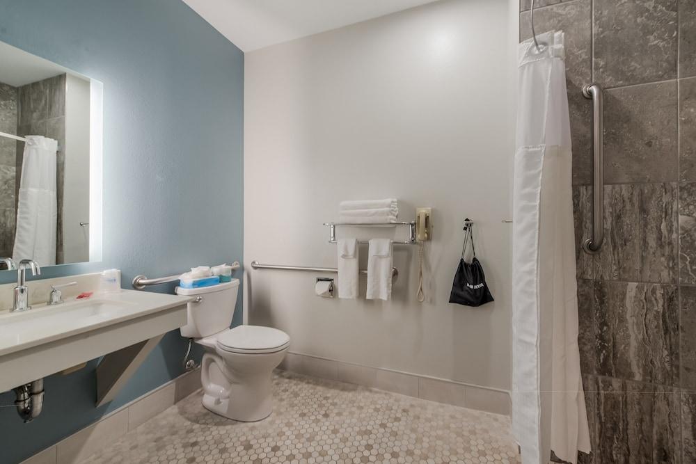 SureStay Plus Hotel by Best Western Highland Poughkeepsie photo 17