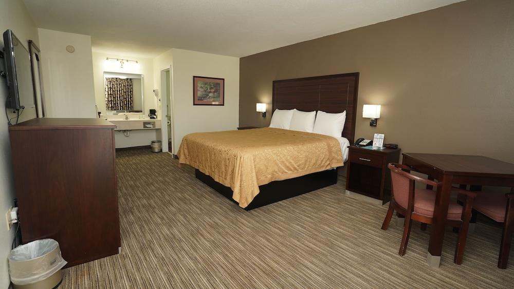 Madison Inn Lodge photo 24