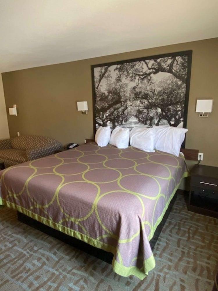 SureStay Hotel by Best Western Alexandria photo 6