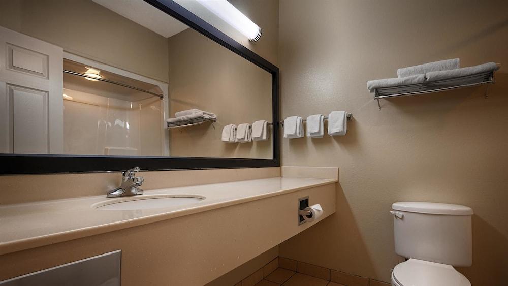 Americas Best Value Inn Wiggins photo 28
