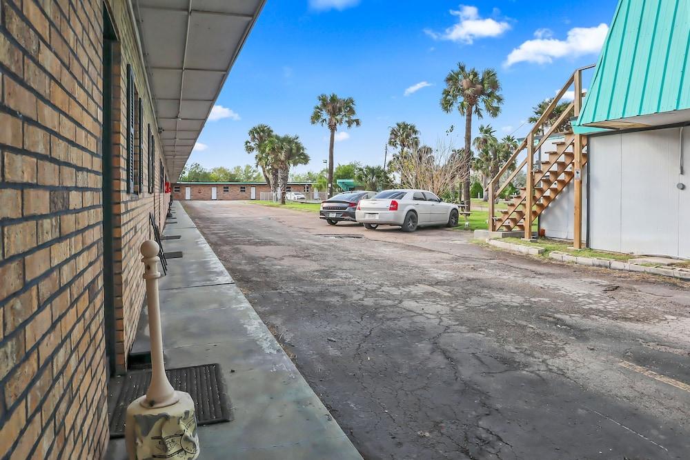 Mathis Motel photo 38