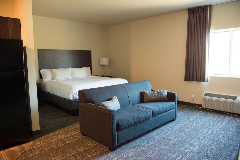 Cobblestone Inn & Suites - Forest City photo 7