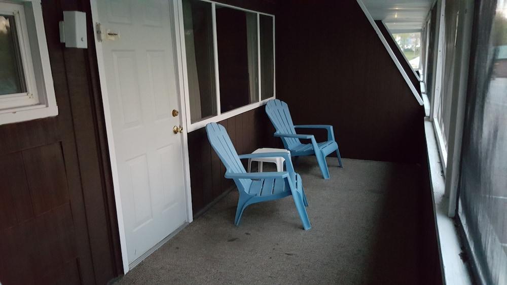 Clark's Beach Motel photo 44