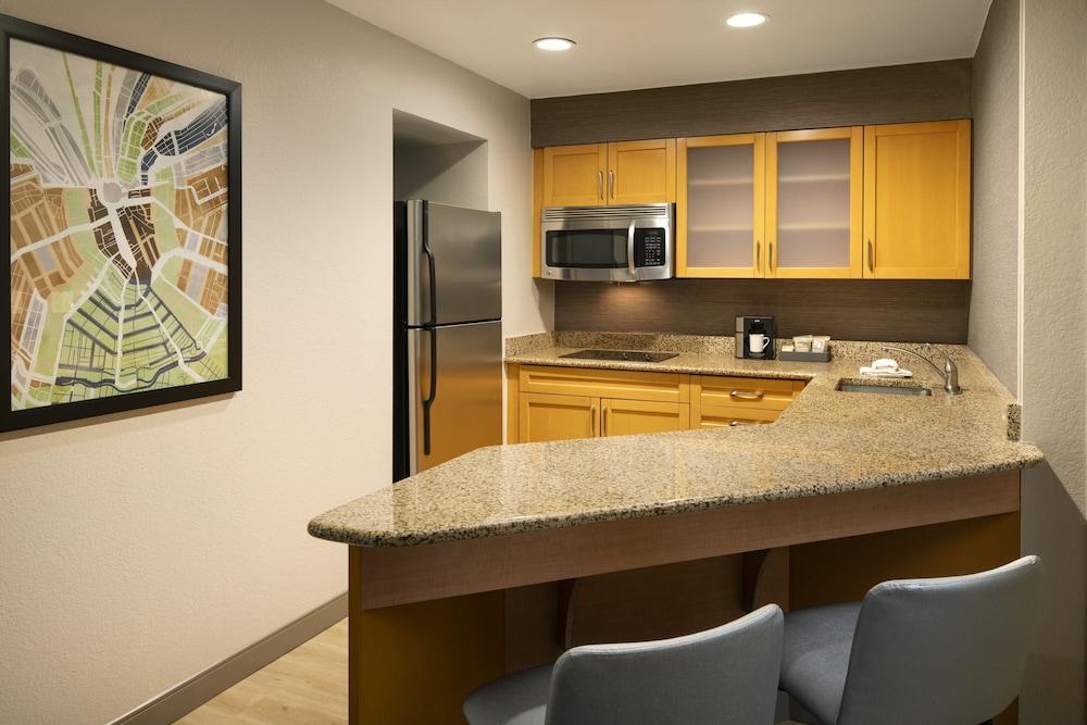 Residence Inn by Marriott Pleasant Hill photo 14