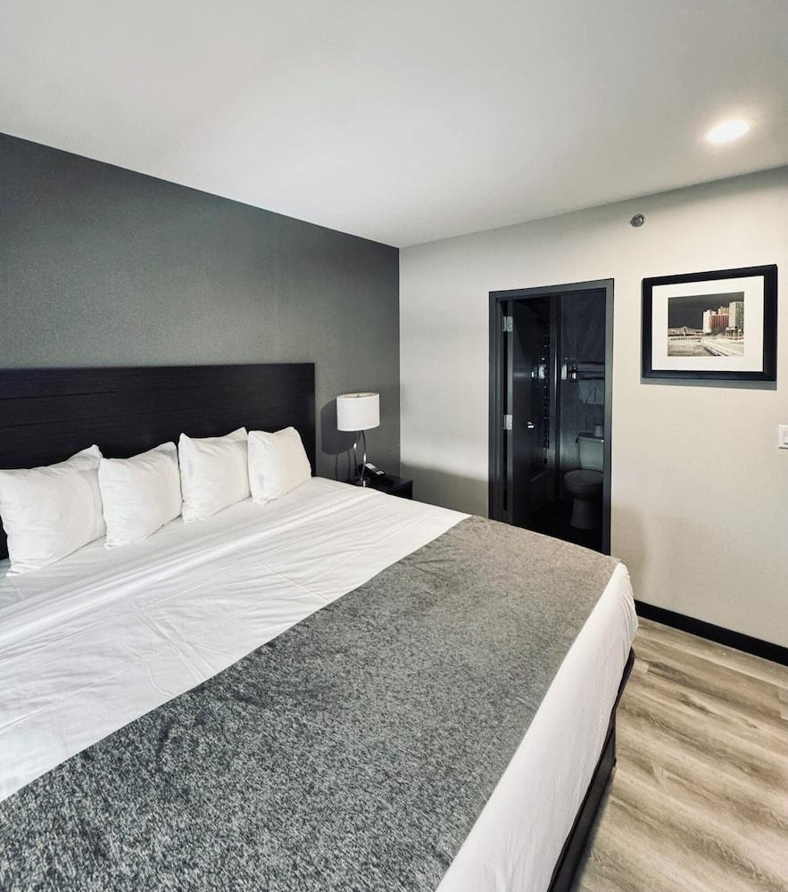 Capital Hotel photo 4
