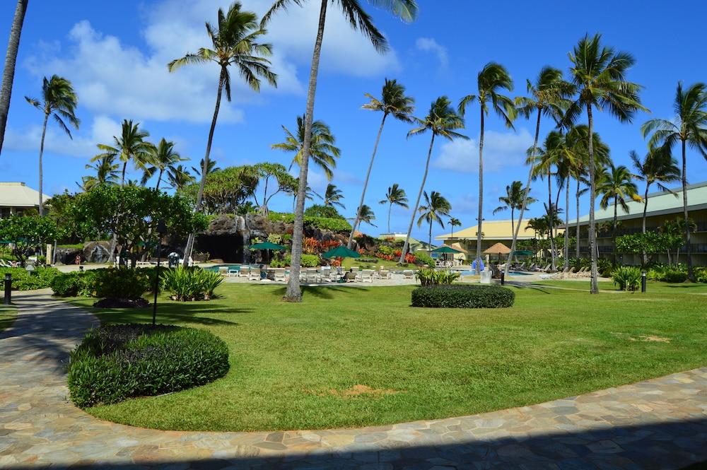 2417 at Lihue Oceanfront Resort photo 17