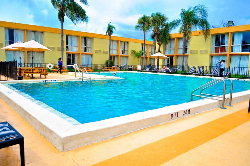B&B Hotel Orlando International Drive Near Universal - Newly Renovated! photo 36