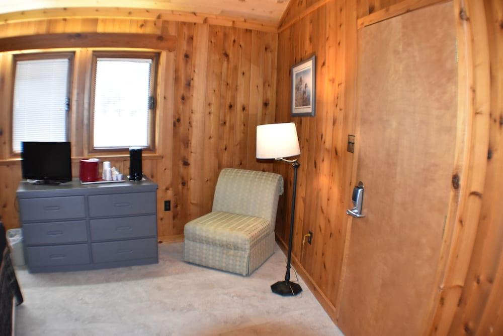 Foggy Mountain Lodge photo 38