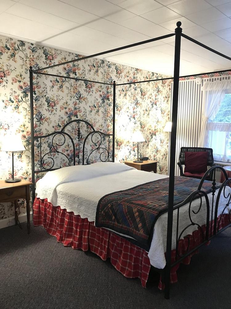 1896 House Country Inn & Motels photo 67
