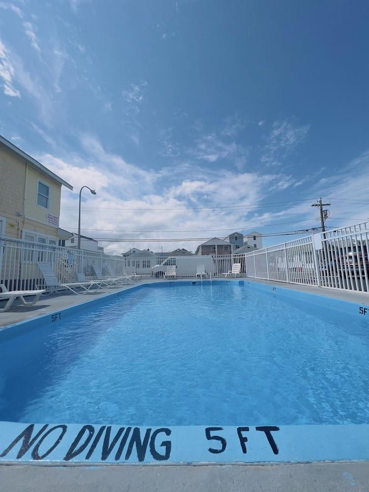 Dry Dock Motel photo 26