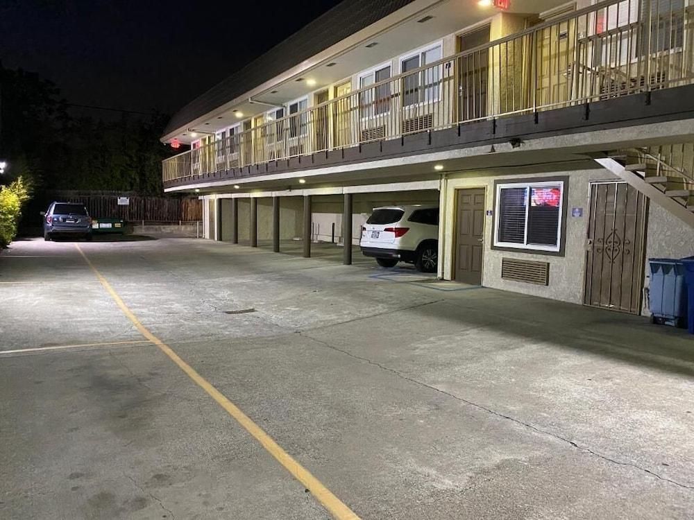 Bayview Motel photo 12