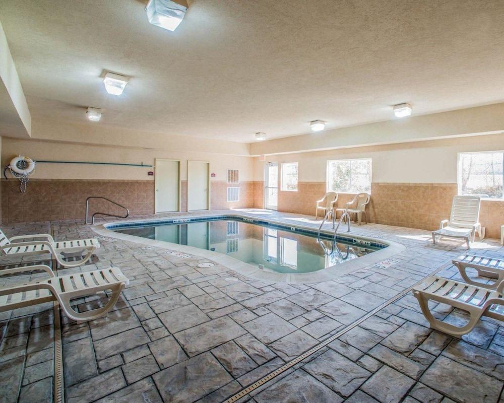 Comfort Suites Columbia - University Area photo 19