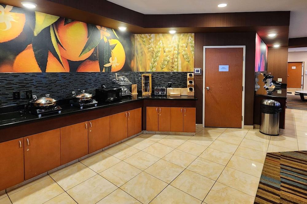 AmericInn by Wyndham St. Cloud MN Shopping Area photo 28