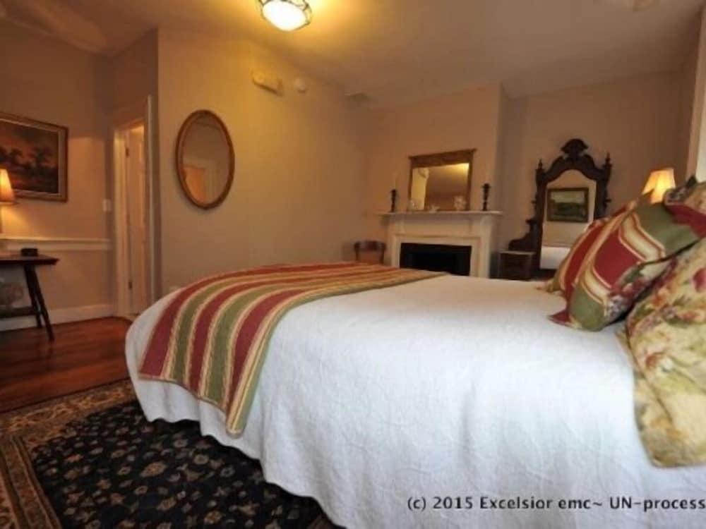 Inn at Springfield Manor photo 11