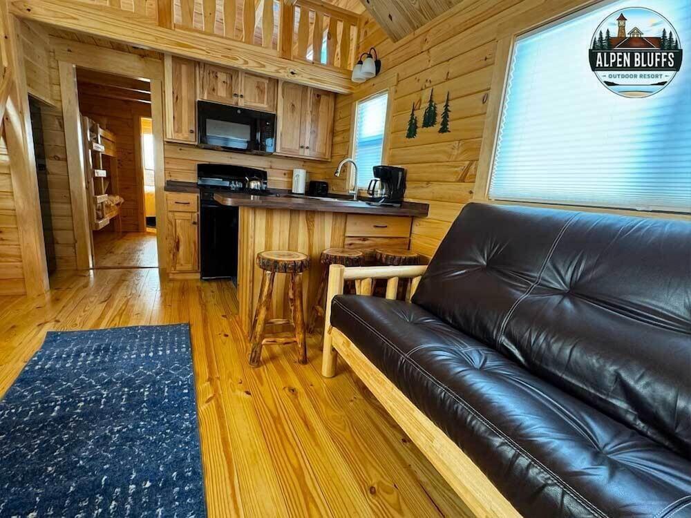 Alpen Bluffs Outdoor Resort photo 3