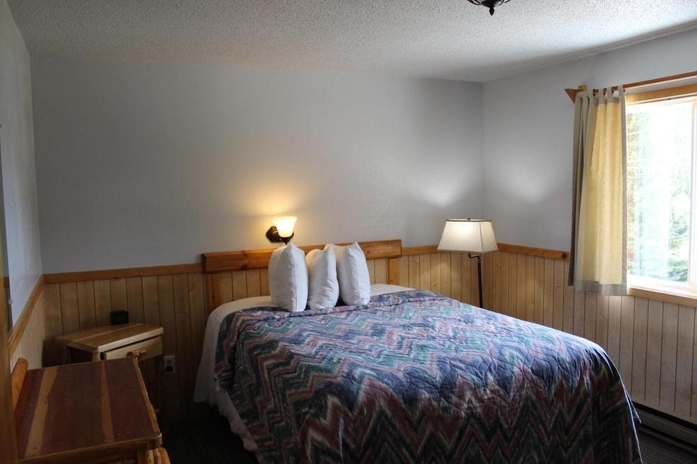 Alpine Motel photo 15