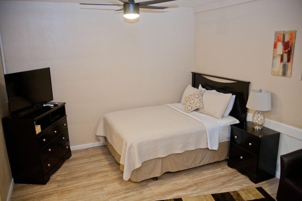 The Green Tree Hotel photo 2