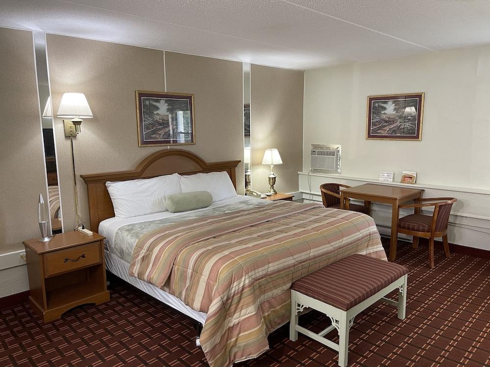 The Autumn Inn photo 11