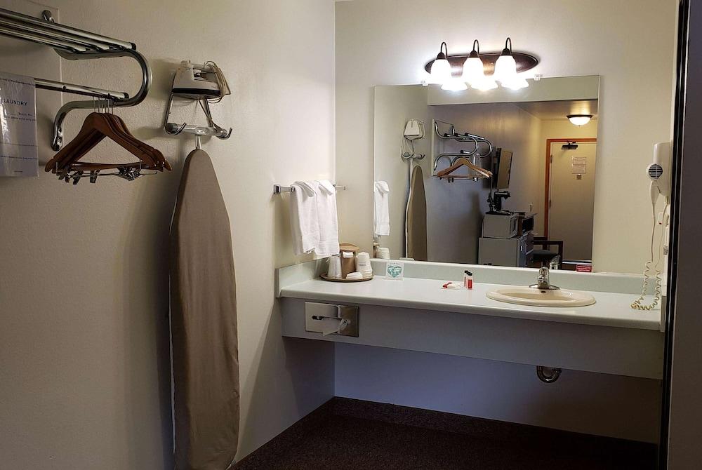 Travelodge Inn & Suites by Wyndham Deadwood photo 56