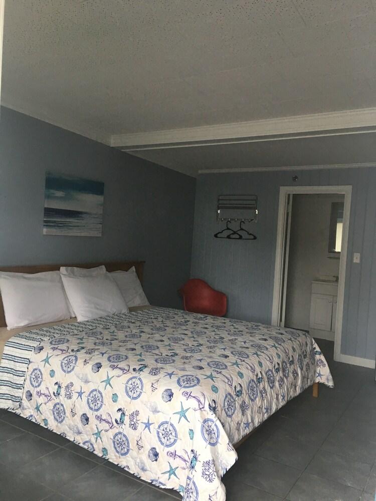 Seagrass Inn photo 33
