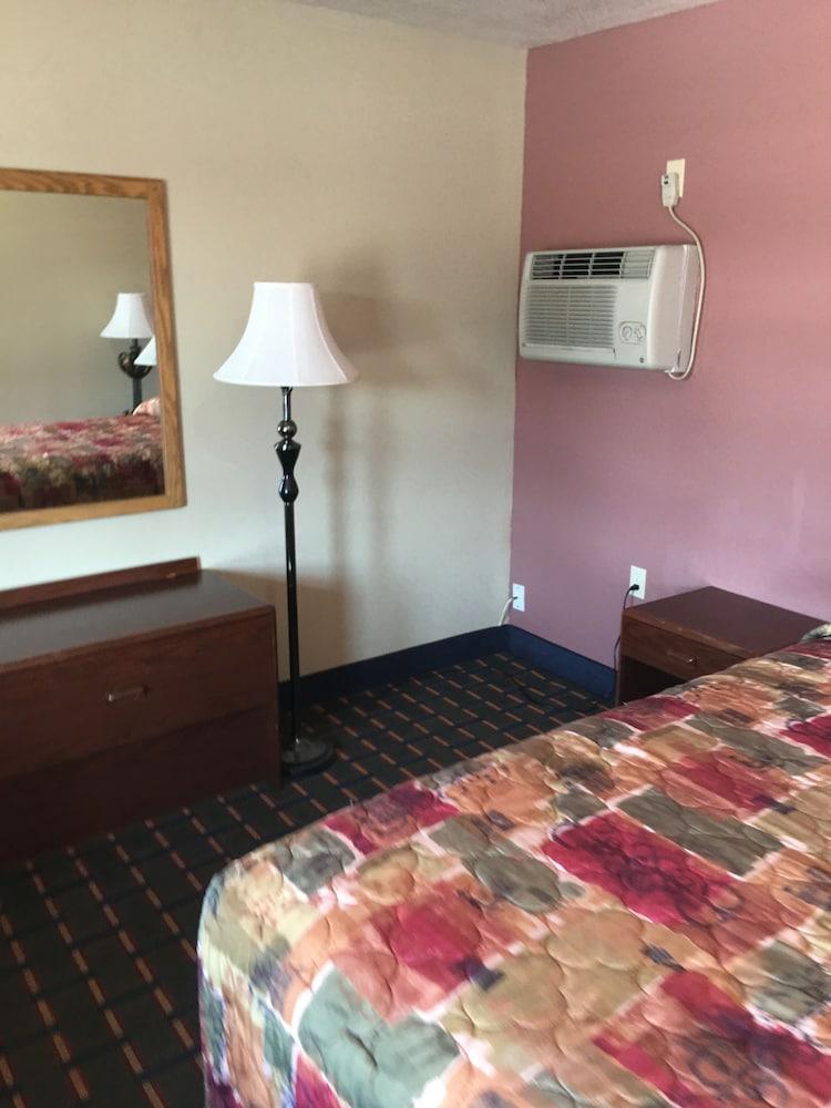 Best Value Inn Motel Sandusky photo 47
