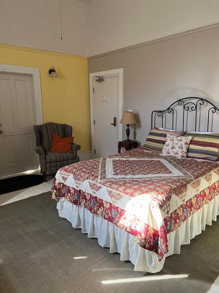 The Eagles Nest Inn photo 5
