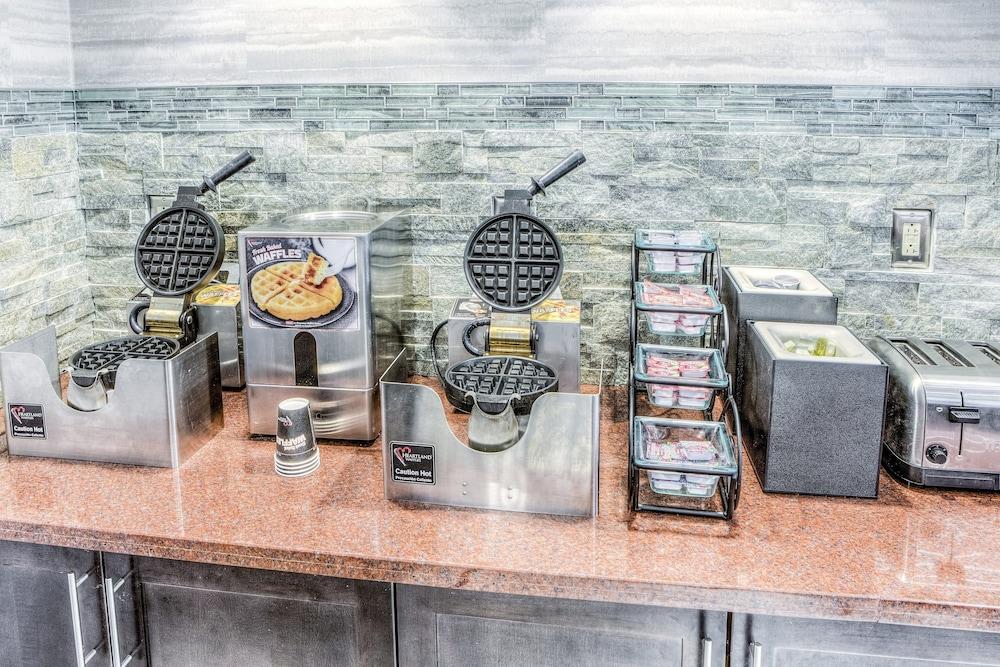 Staybridge Suites Columbus Univ Area - OSU by IHG photo 60