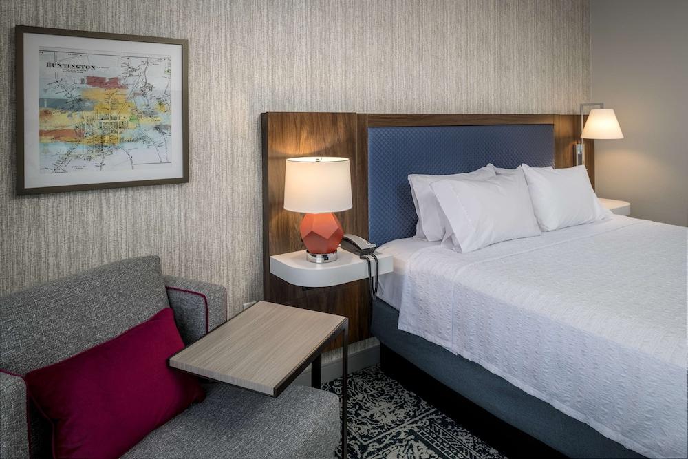 Hampton Inn & Suites Huntington Downtown photo 7