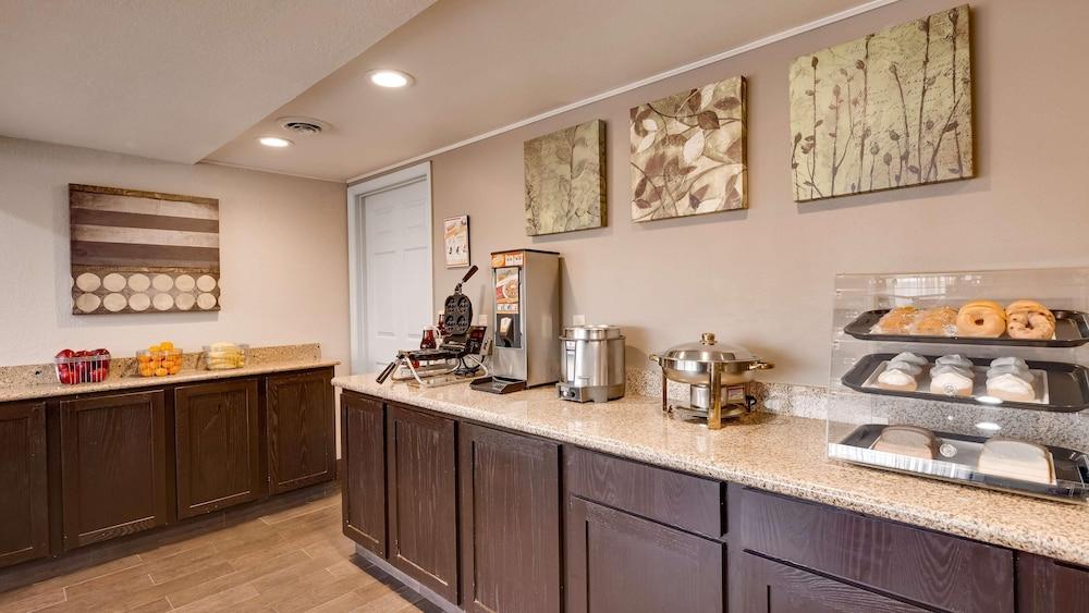 SureStay by Best Western Miles City photo 28
