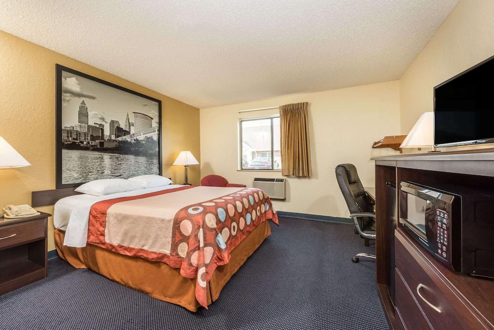 Super 8 by Wyndham Franklin/Middletown Area photo 15